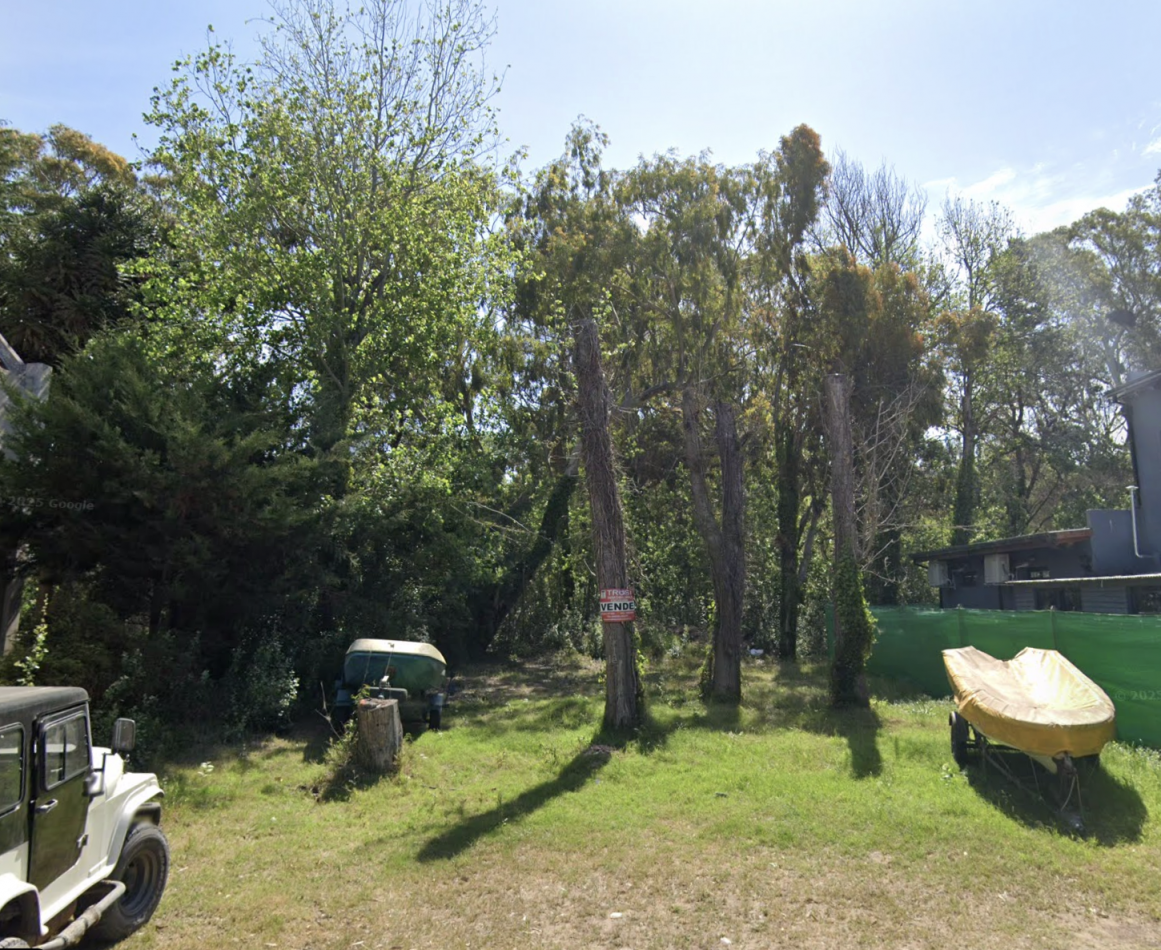 Lote Calle Santiago del Estero e/ Av. Entre Rios y Parque Publico - L7