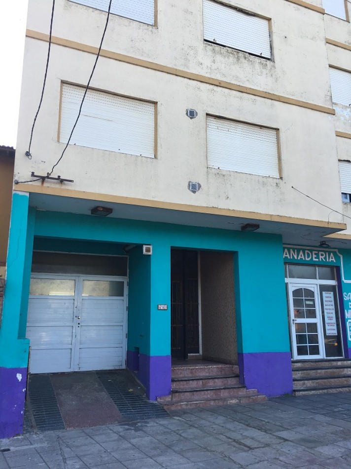 Depto. 2 ambientes - Costanera N°863 e/ 35 y 36 - V48