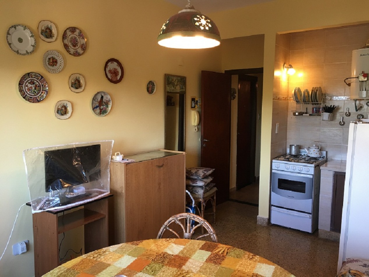 Depto. 2 ambientes - Costanera N°863 e/ 35 y 36 - V48
