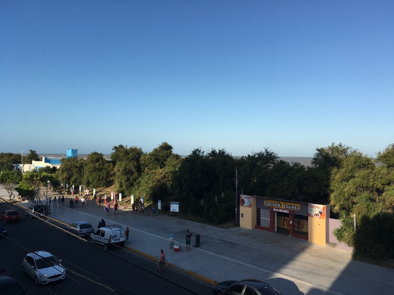 Depto. 2 ambientes - Costanera N°863 e/ 35 y 36 - V48