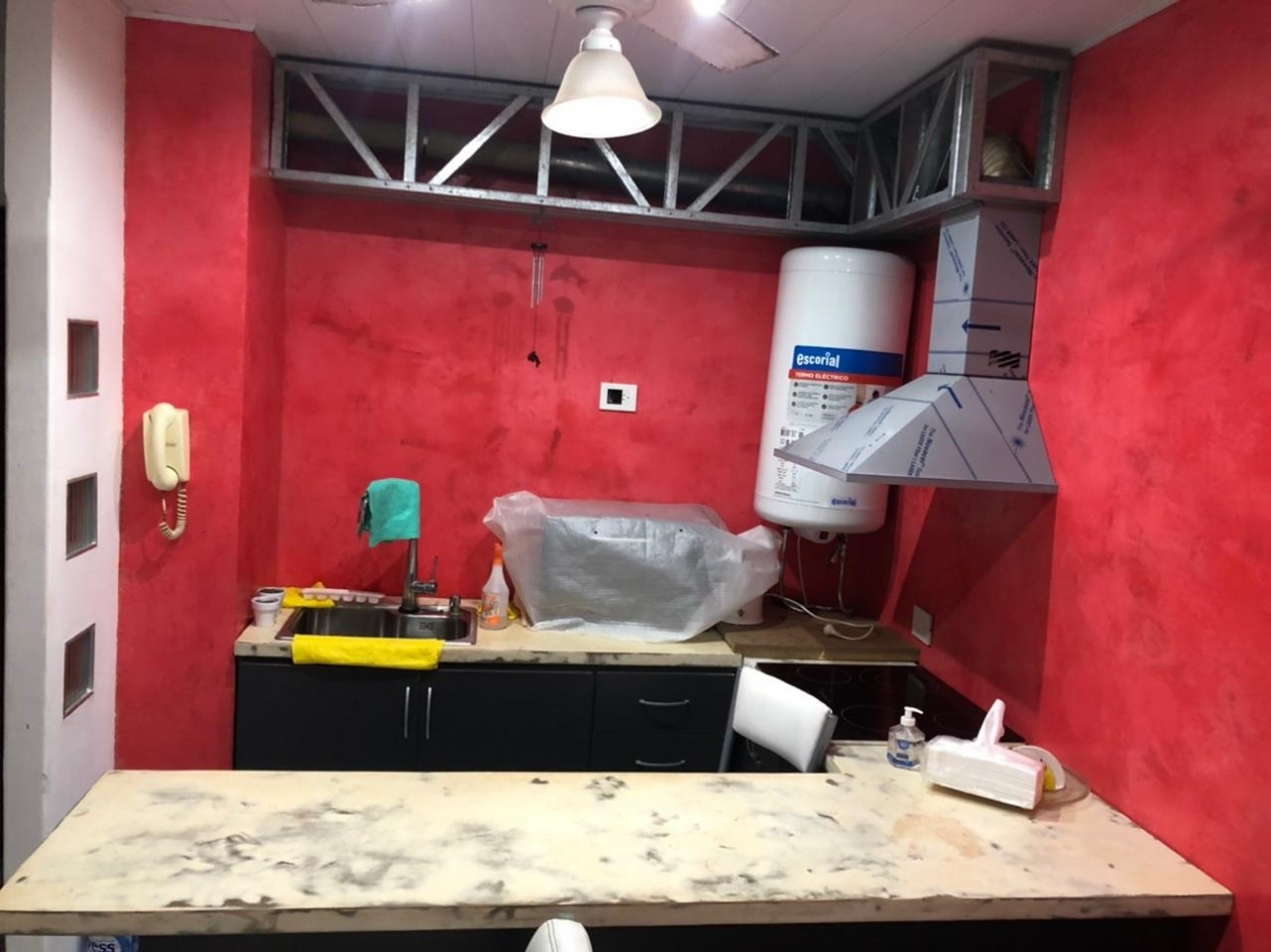 Depto. 1 ambiente - Calle 33 e/2 y Av. Costanera - V7