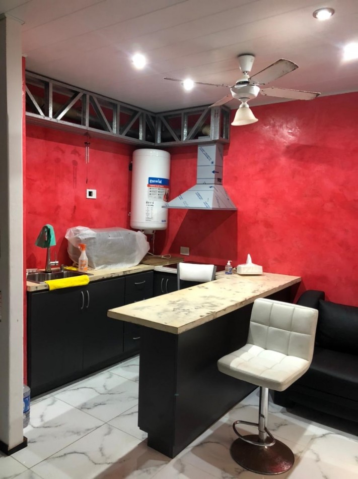 Depto. 1 ambiente - Calle 33 e/2 y Av. Costanera - V7