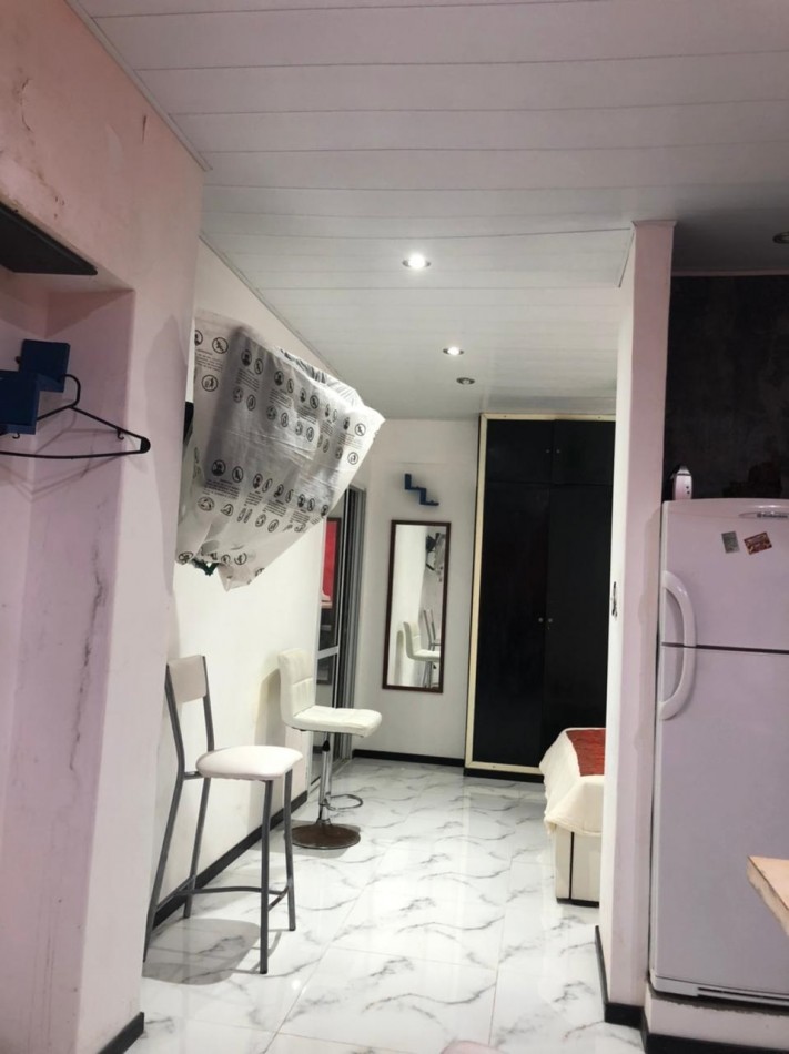 Depto. 1 ambiente - Calle 33 e/2 y Av. Costanera - V7