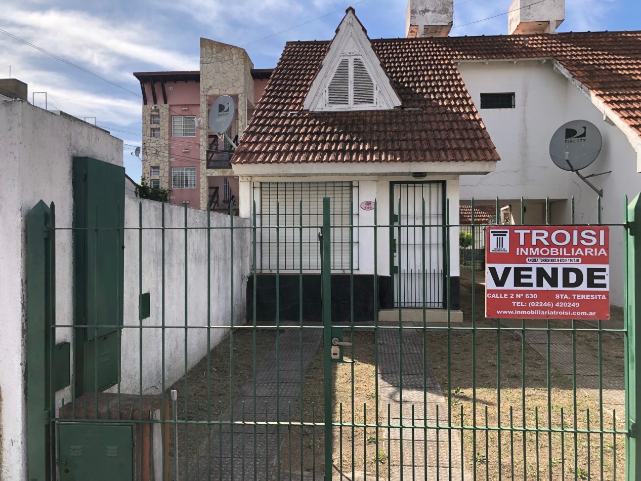 Duplex 3 ambientes - Calle 5 N°650 e/33 y 34 - A13