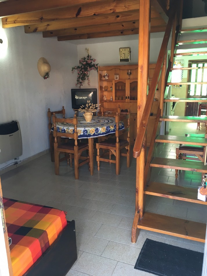Duplex 3 ambientes - Calle 5 N°650 e/33 y 34 - A13