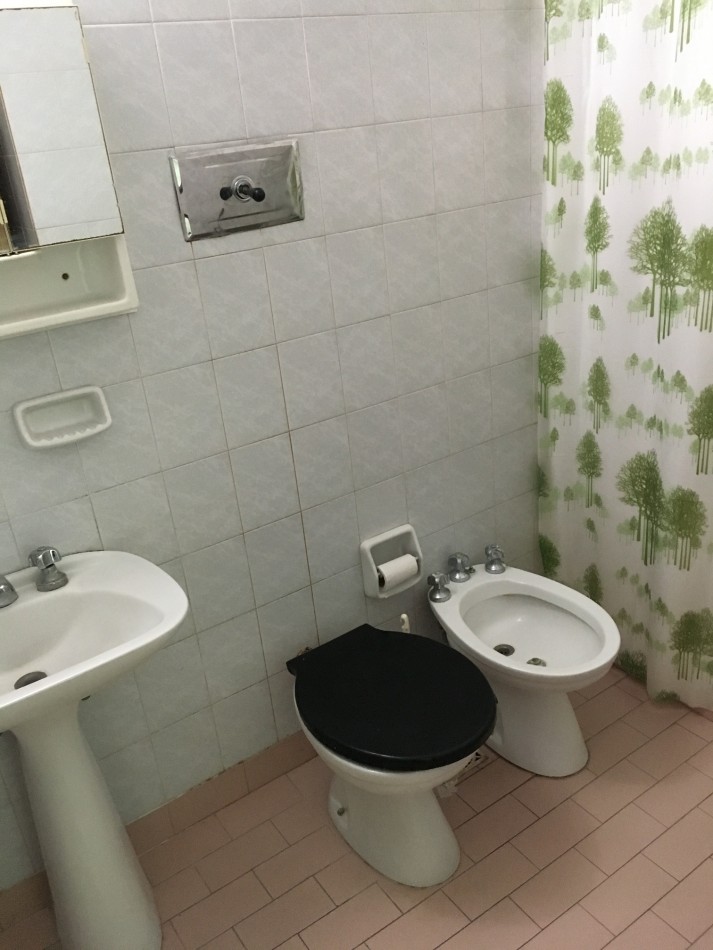 Duplex 3 ambientes - Calle 5 N°650 e/33 y 34 - A13