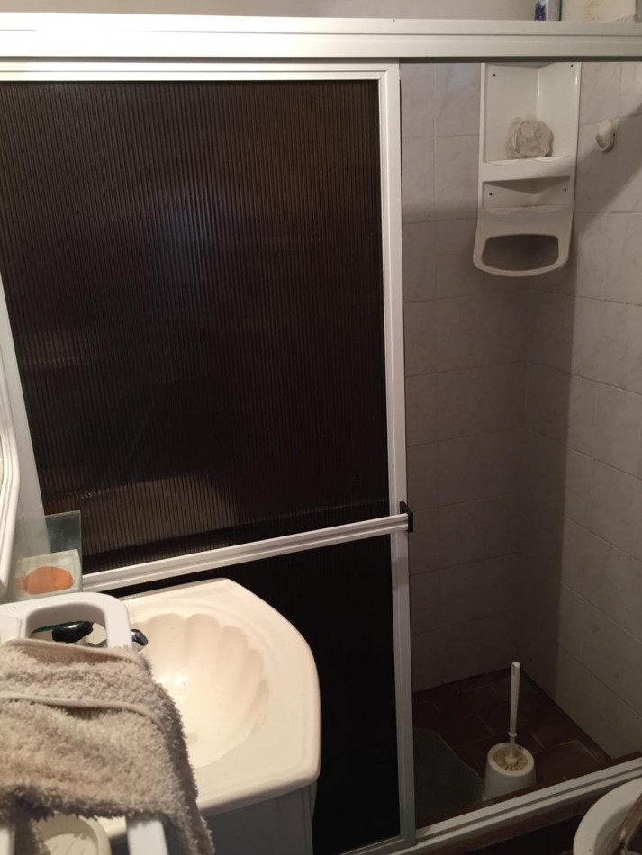 Duplex 3 ambientes - Calle 6 N°2235 e/ 49 y 50 - V47