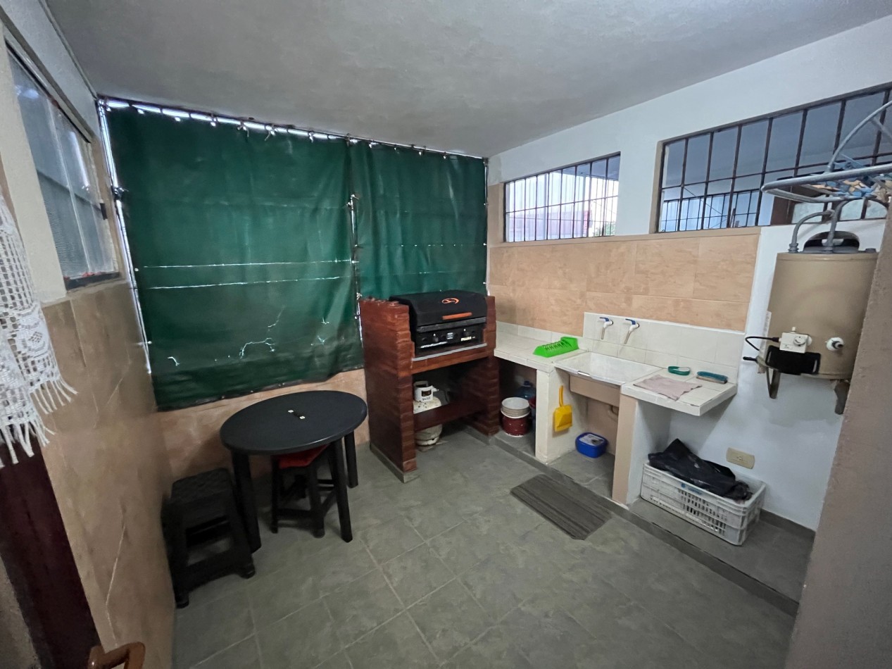 Duplex 3 ambientes - Calle 44 N°167 e/ 1 y 2 - V13