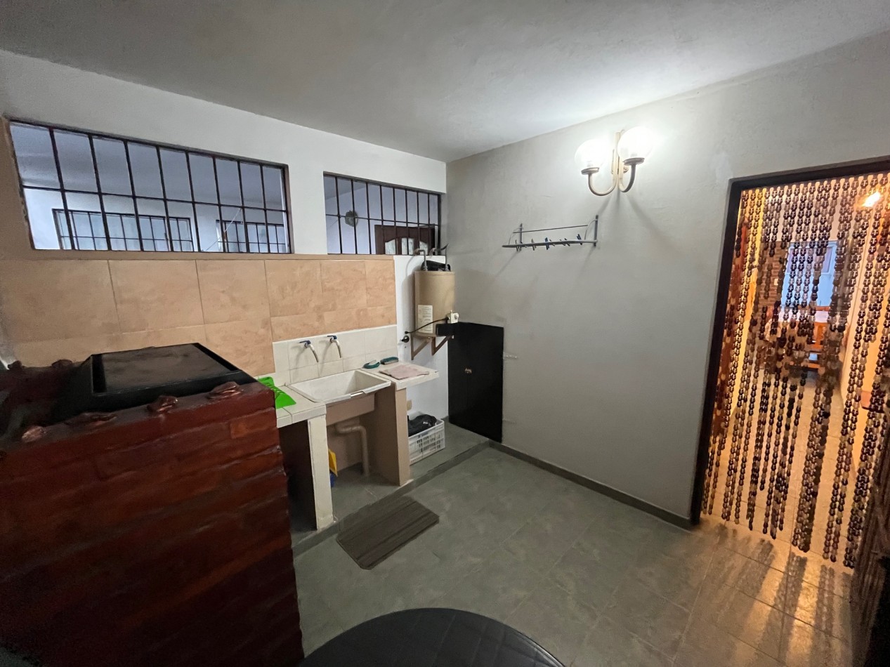 Duplex 3 ambientes - Calle 44 N°167 e/ 1 y 2 - V13