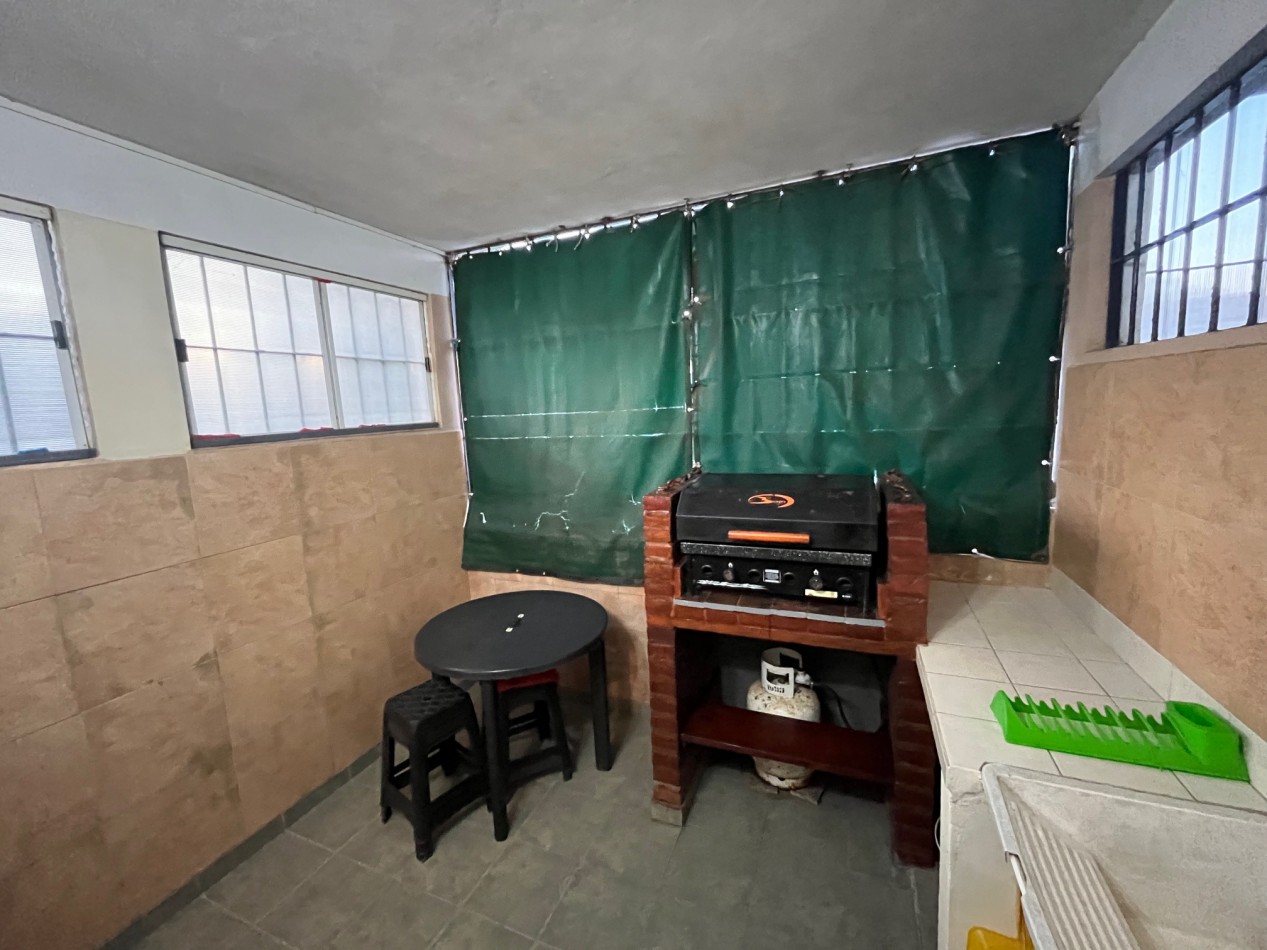 Duplex 3 ambientes - Calle 44 N°167 e/ 1 y 2 - V13