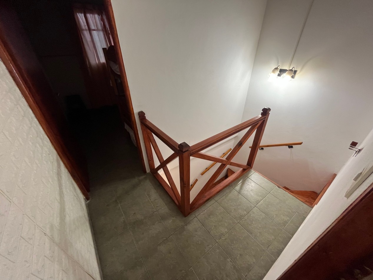 Duplex 3 ambientes - Calle 44 N°167 e/ 1 y 2 - V13