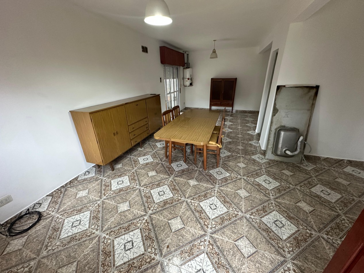 Duplex 3 ambientes - Calle 49 e/ 5 y 6 - V3A