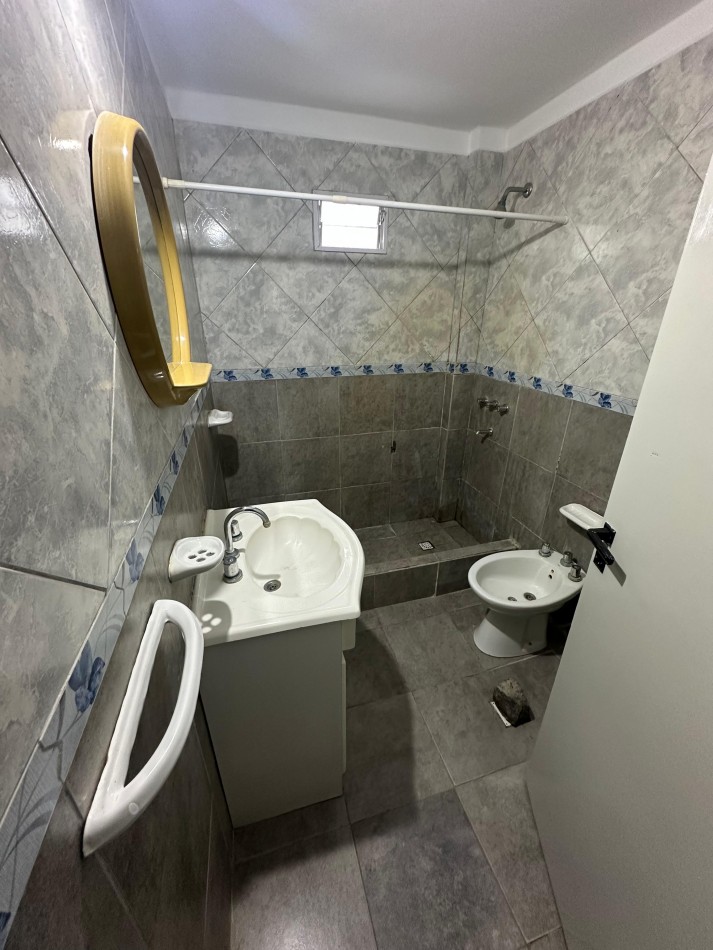 Duplex 3 ambientes - Calle 49 e/ 5 y 6 - V3A