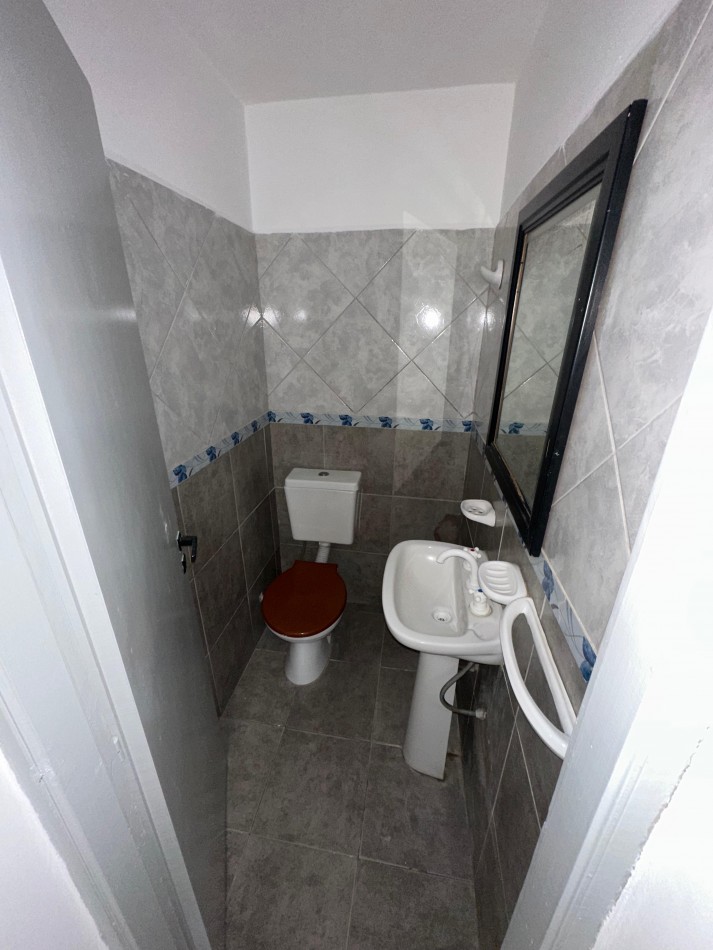 Duplex 3 ambientes - Calle 49 e/ 5 y 6 - V3B