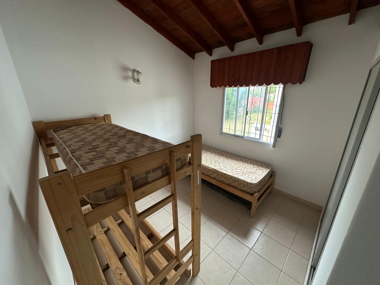 Duplex 3 ambientes - Calle 49 e/ 5 y 6 - V3B
