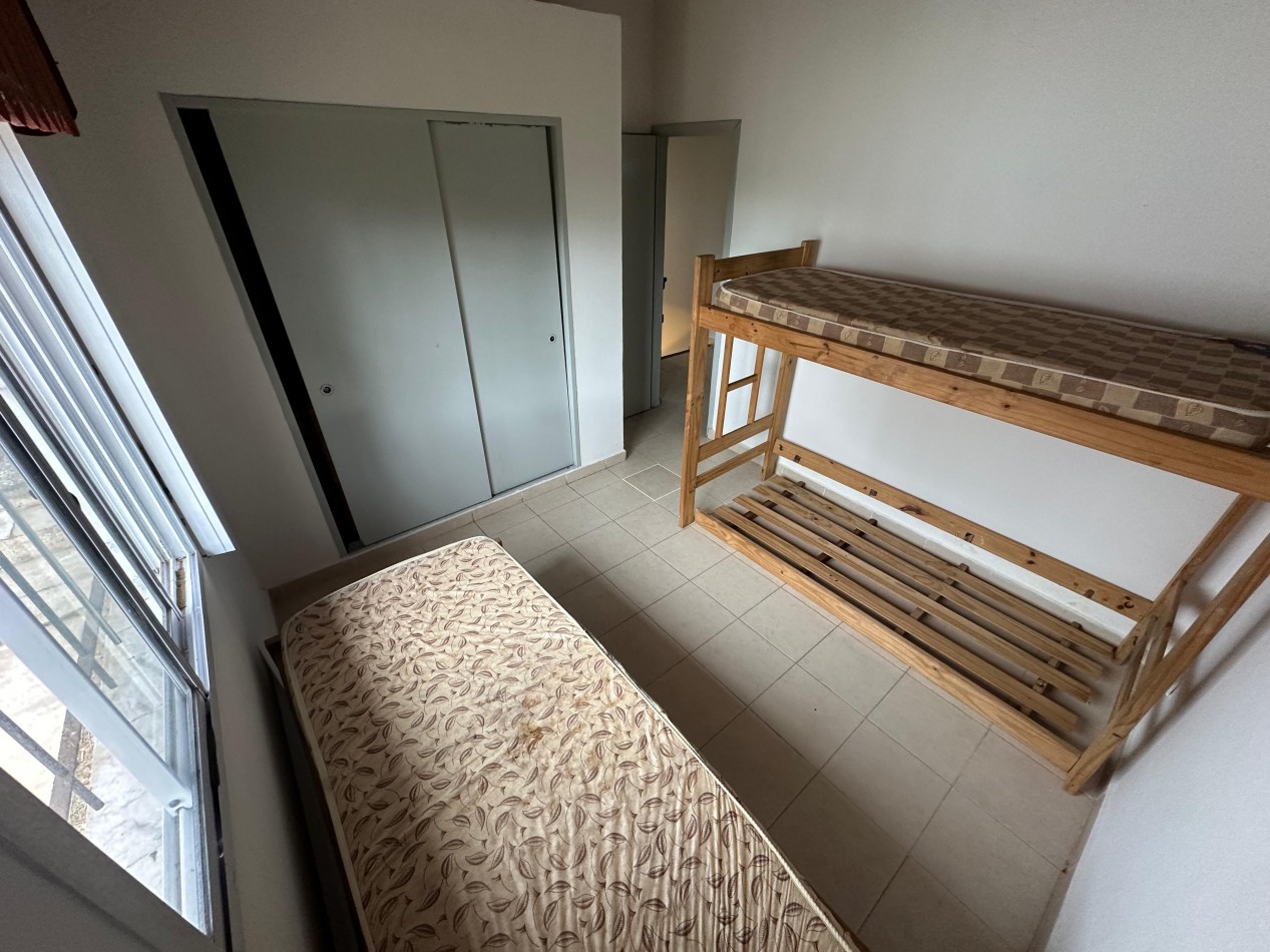 Duplex 3 ambientes - Calle 49 e/ 5 y 6 - V3B