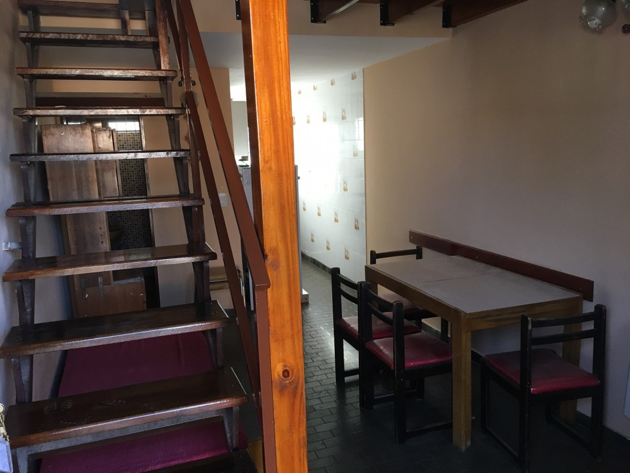 Duplex 3 ambientes - Calle 33 N°661 e/ 6 y 7 - V29