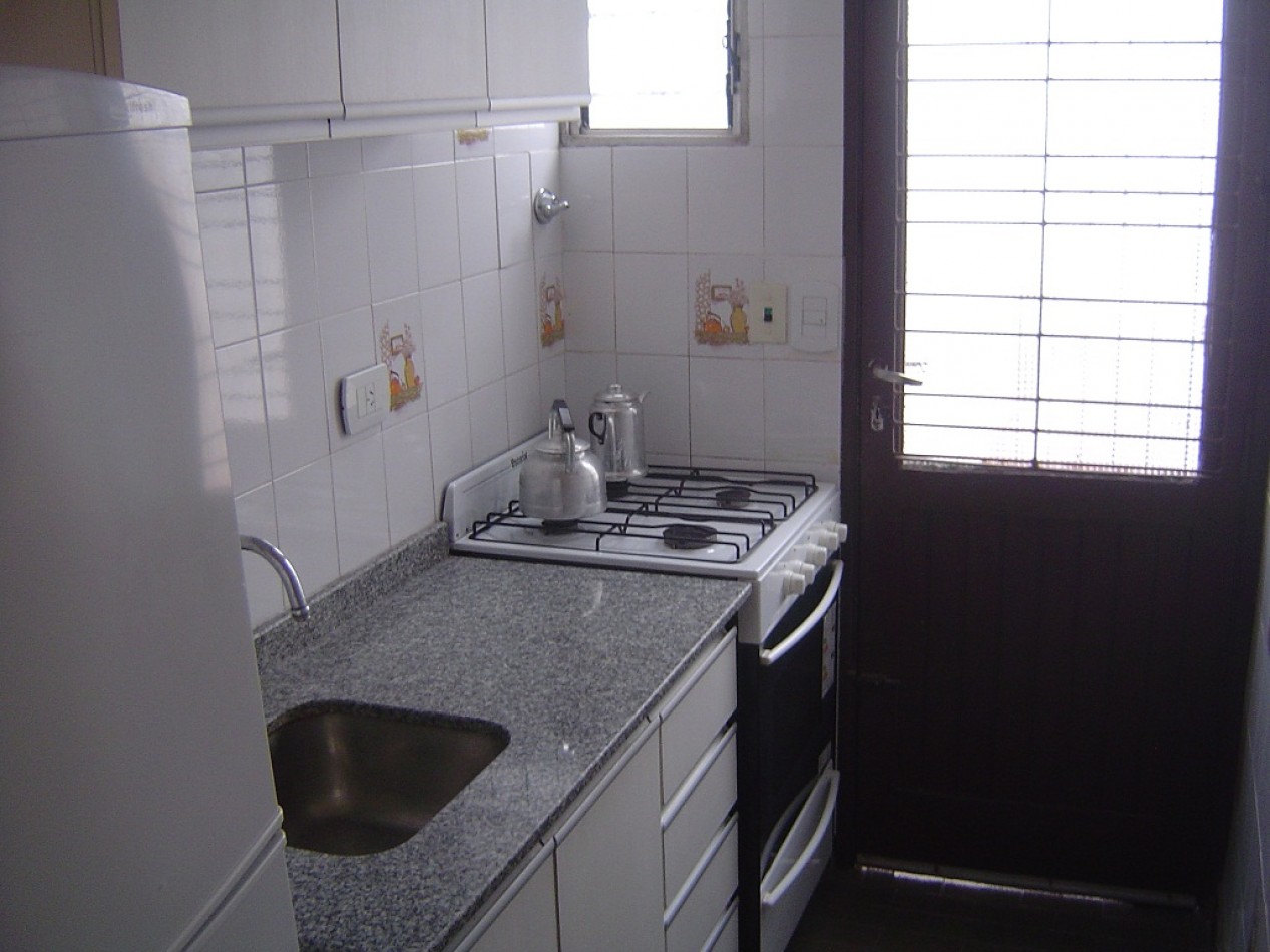 Duplex 3 ambientes - Calle 33 N°661 e/ 6 y 7 - V29