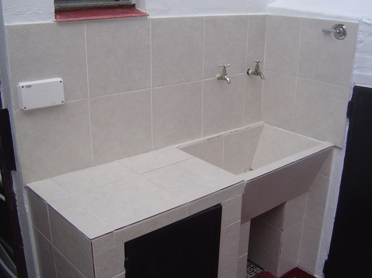 Duplex 3 ambientes - Calle 33 N°661 e/ 6 y 7 - V29