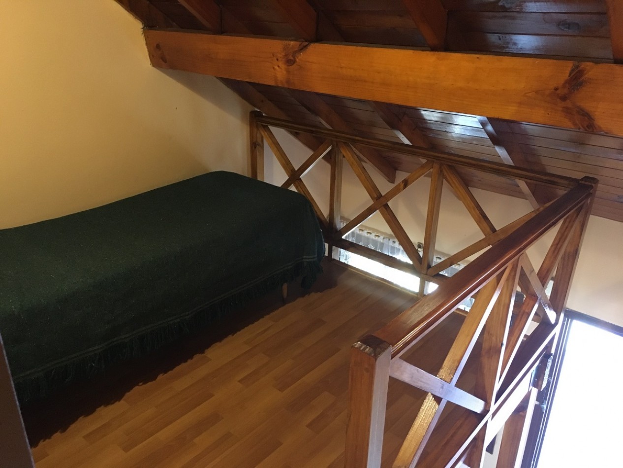 Duplex 3 ambientes - Calle 33 N°661 e/ 6 y 7 - V29