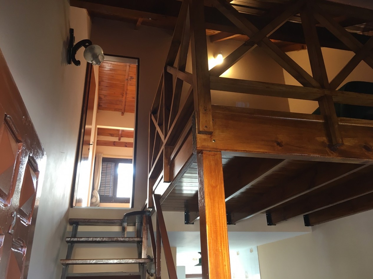 Duplex 3 ambientes - Calle 33 N°661 e/ 6 y 7 - V29