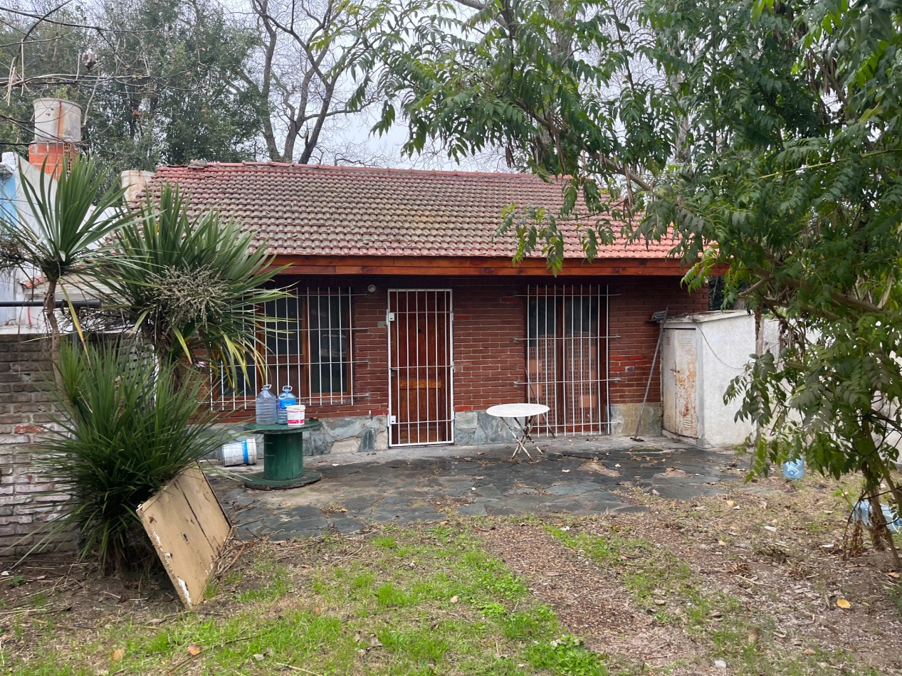Chalet 4 ambientes - Calle 13 N°1060 e/ 37 y 38 - V34