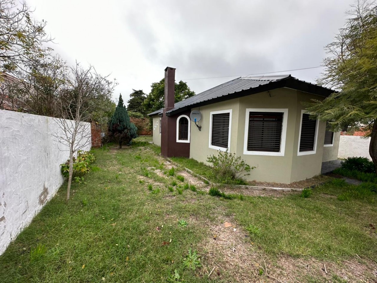 Chalet 4 ambientes - Calle 5 e/ 47 y 48 - V36