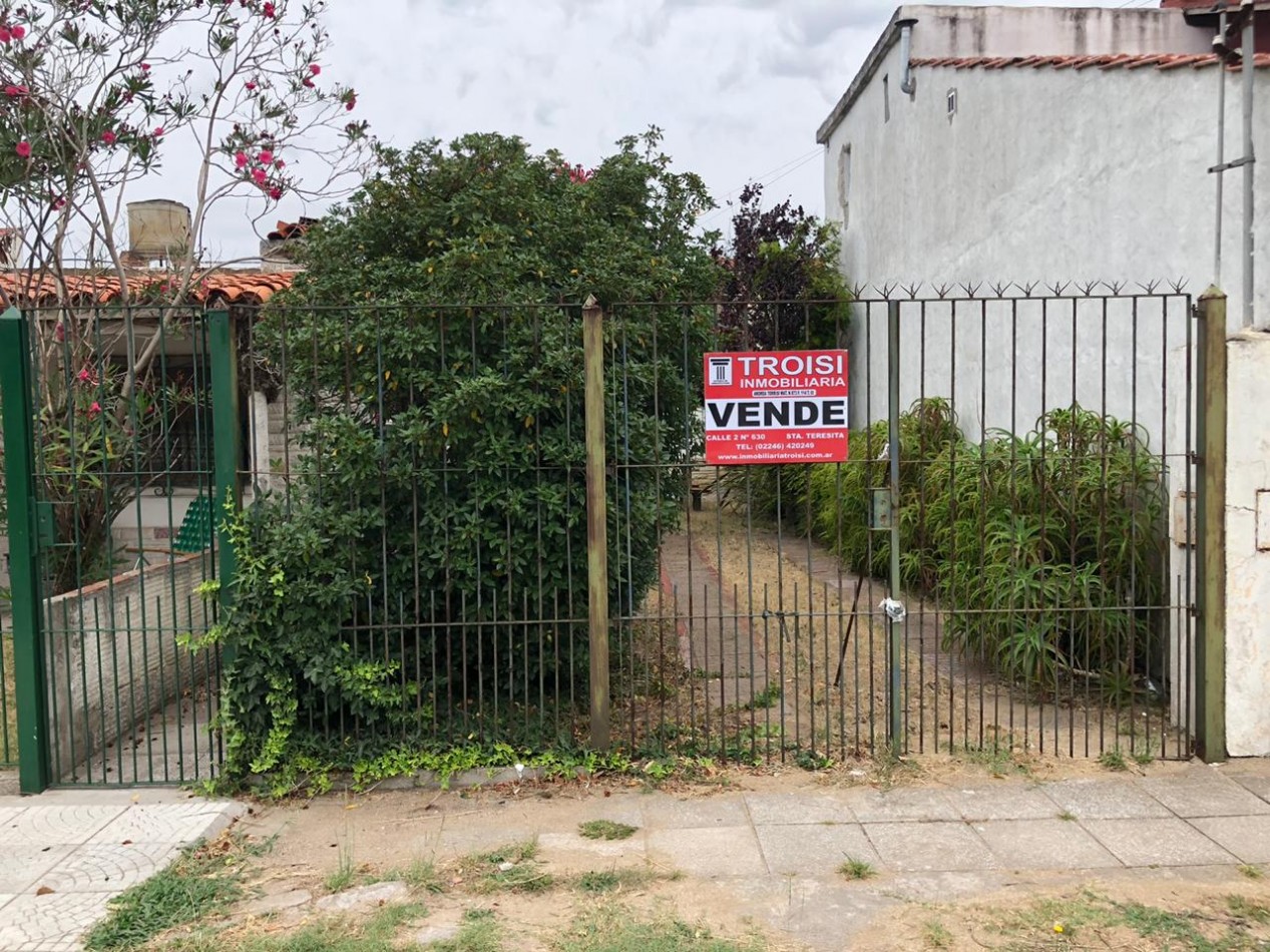 Chalet 3 ambientes - Calle 28 N°680 e/ 6 y 7 - V38