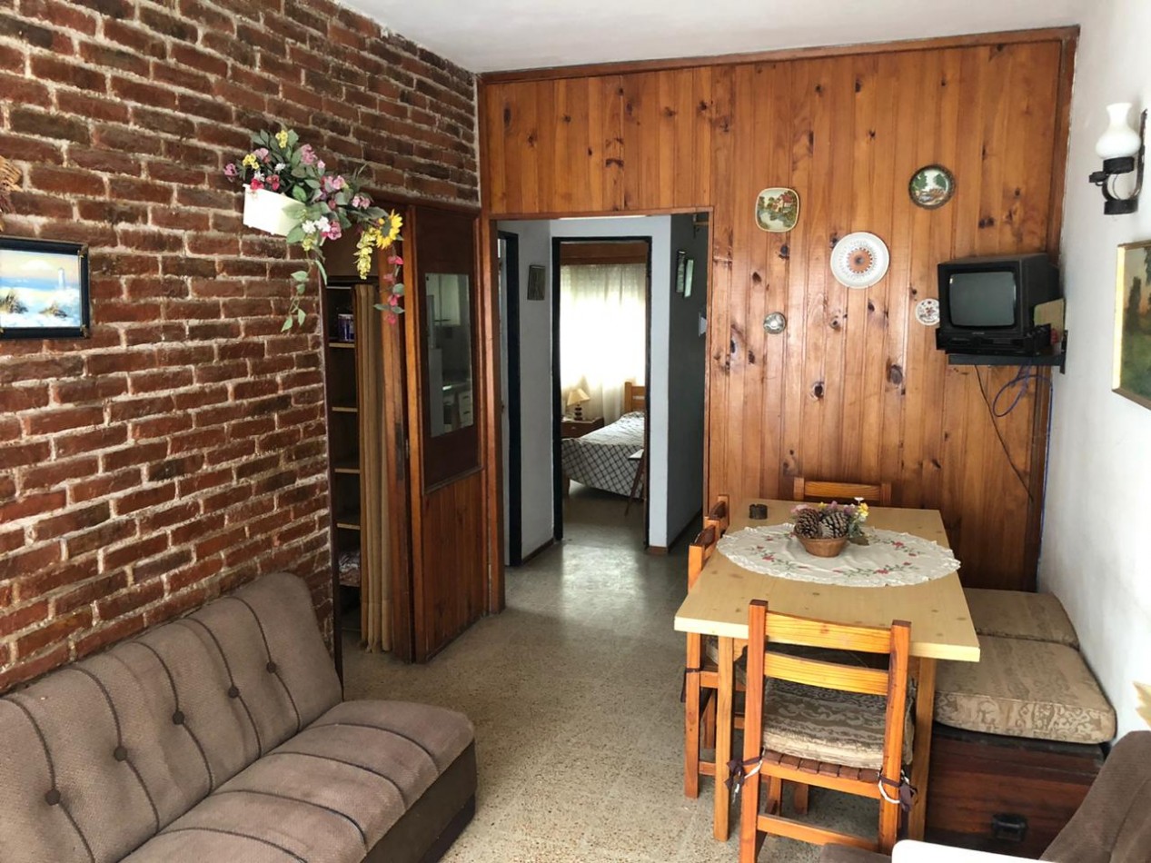 Chalet 3 ambientes - Calle 28 N°680 e/ 6 y 7 - V38