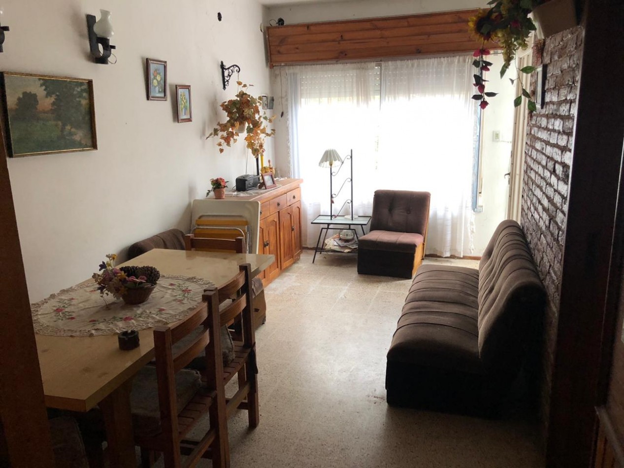 Chalet 3 ambientes - Calle 28 N°680 e/ 6 y 7 - V38