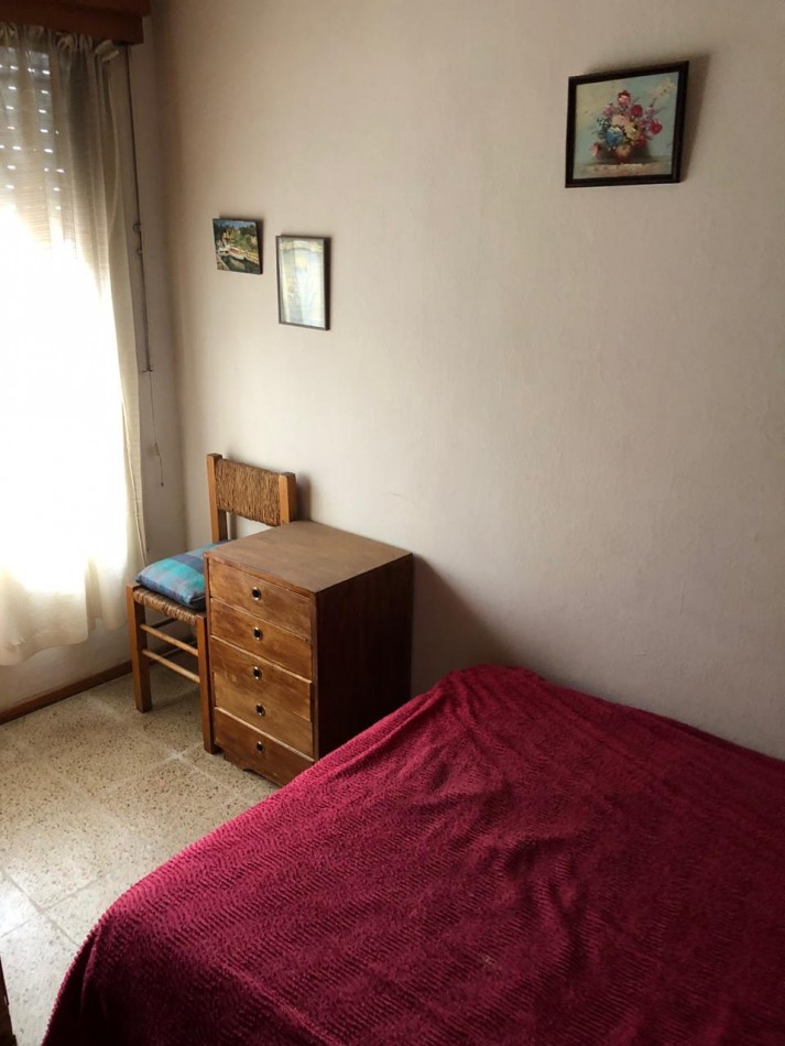 Chalet 3 ambientes - Calle 28 N°680 e/ 6 y 7 - V38