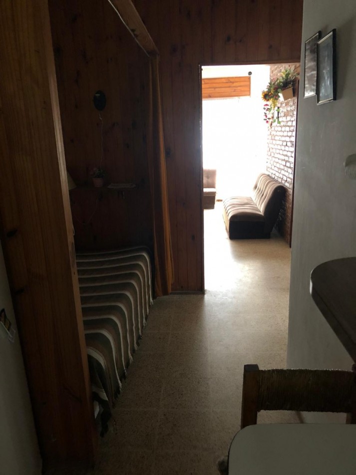 Chalet 3 ambientes - Calle 28 N°680 e/ 6 y 7 - V38