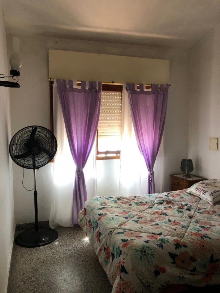 Chalet 3 ambientes - Calle 35 N°736 e/ 7 y 8 - V42