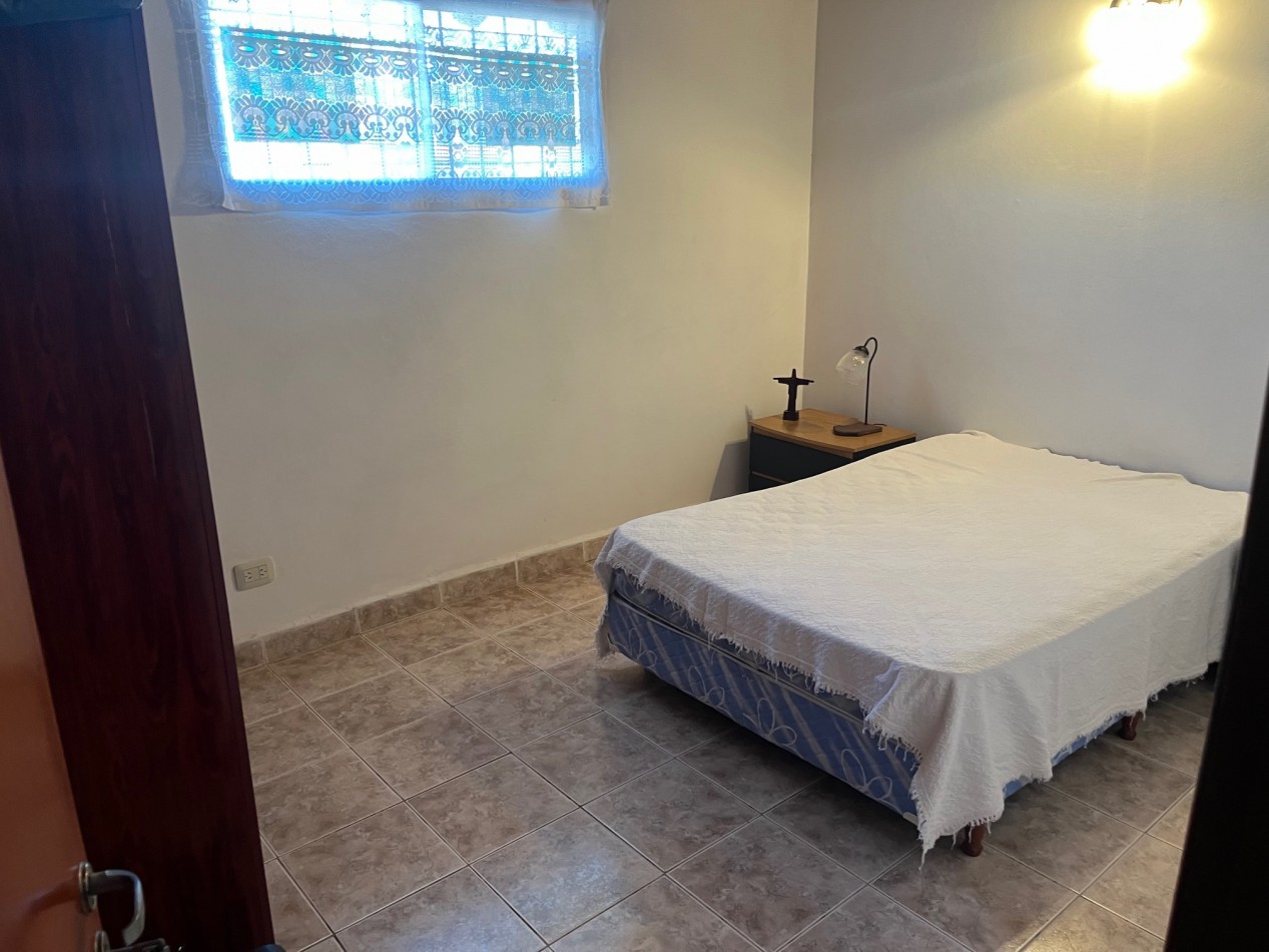 Chalet 4 ambientes - Calle 6 N°2048 e/ 47 y 48 - V5