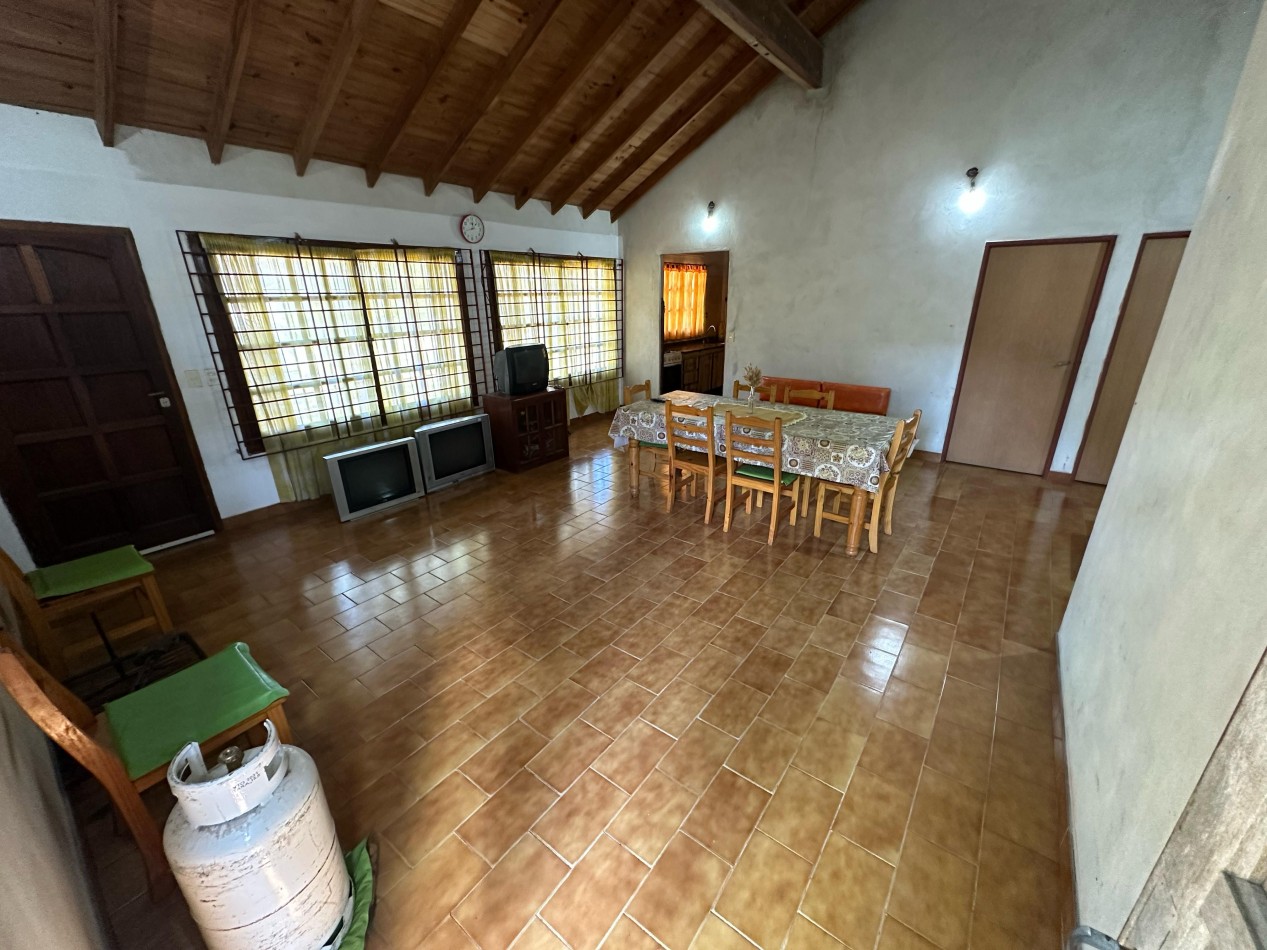 Chalet 4 ambientes - Calle Mendoza N°625 - V53