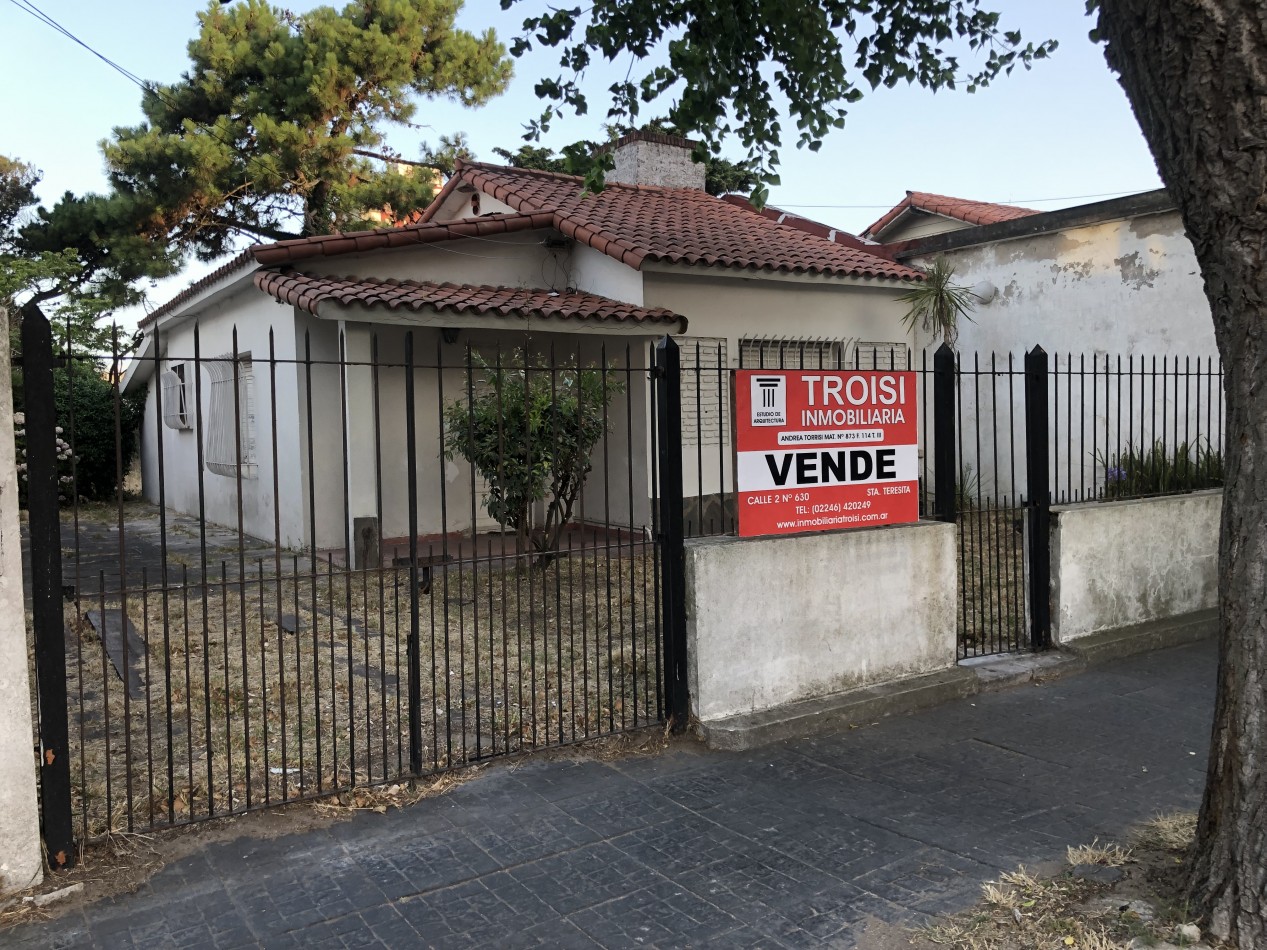 Chalet 4 ambientes - Calle 3 N°664 e/ 33 y 34 - V73