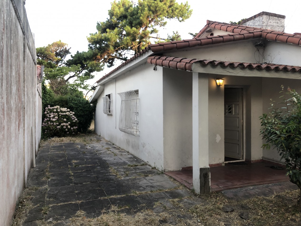 Chalet 4 ambientes - Calle 3 N°664 e/ 33 y 34 - V73