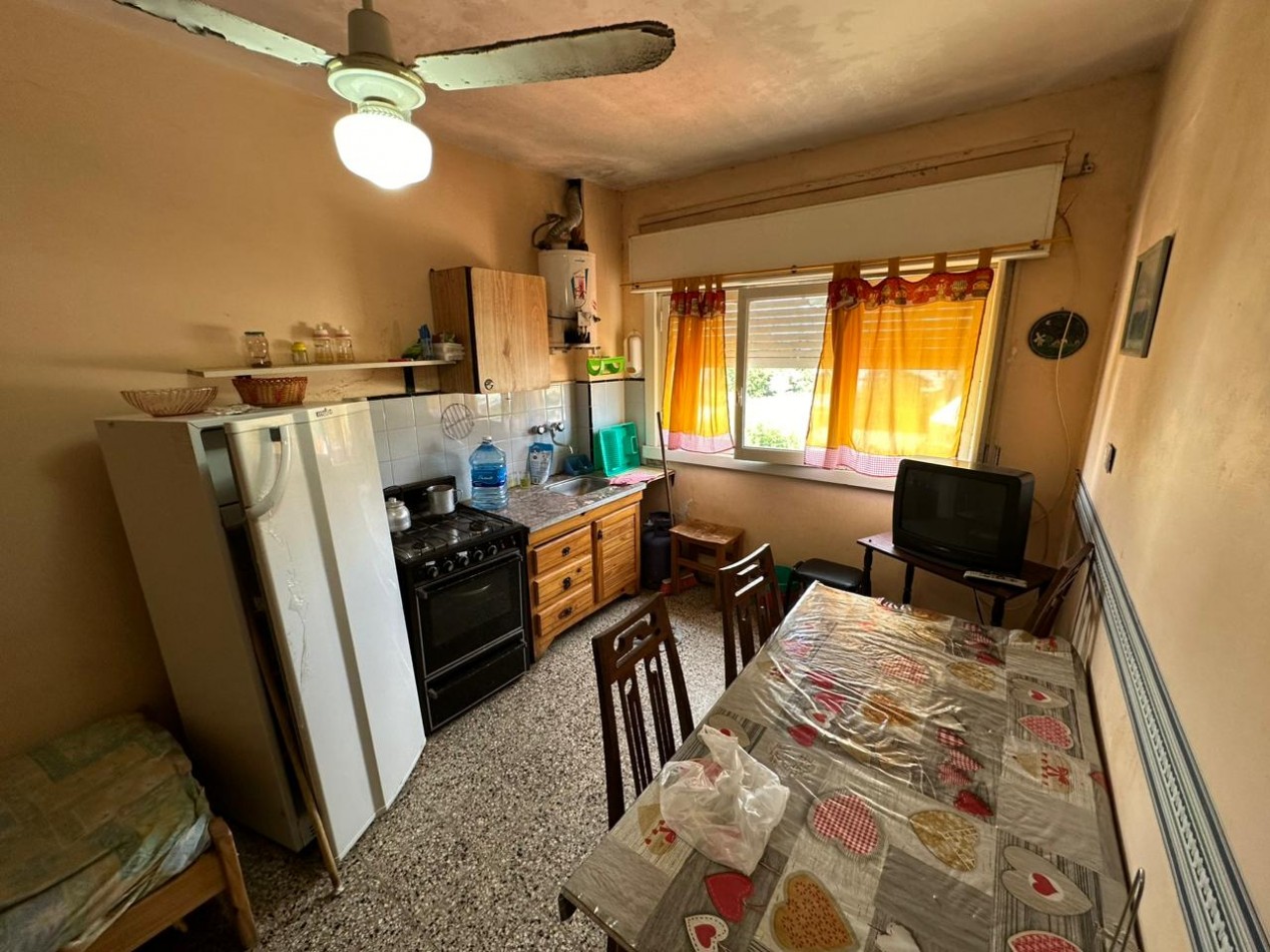 Depto. 2 ambientes - Calle 4 e/ 34 y 35 - V8