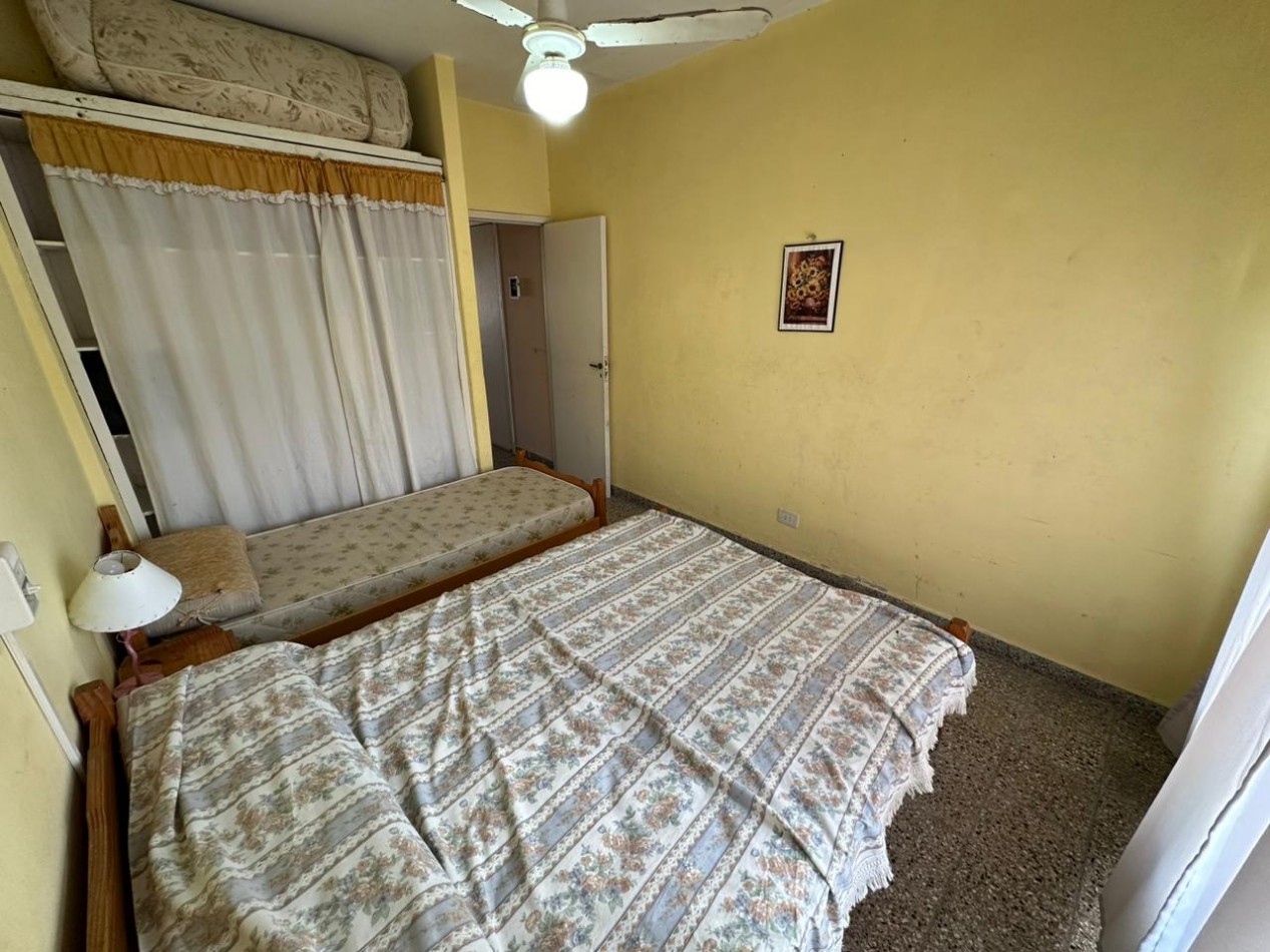 Depto. 2 ambientes - Calle 4 e/ 34 y 35 - V8