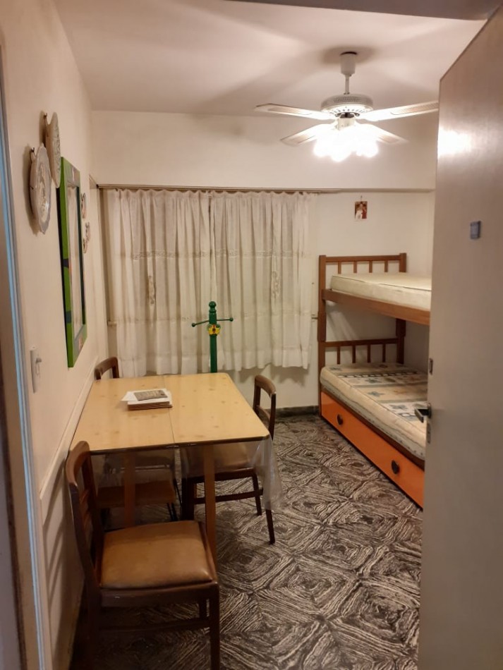 Depto. 1 ambiente - Calle 2 N°514 e/32 y 33 - V74
