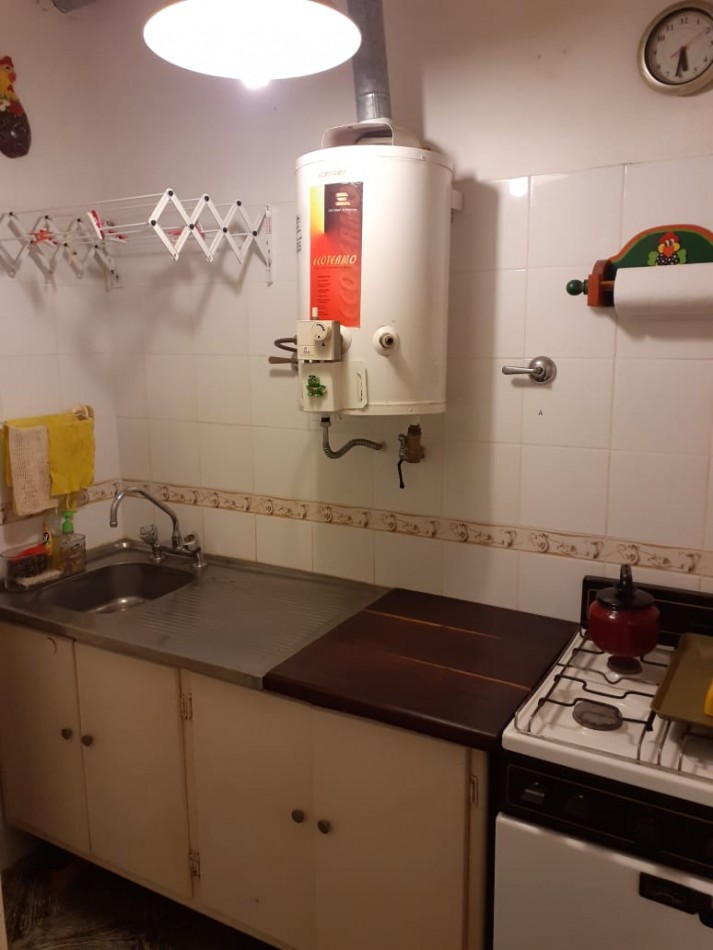 Depto. 1 ambiente - Calle 2 N°514 e/32 y 33 - V74