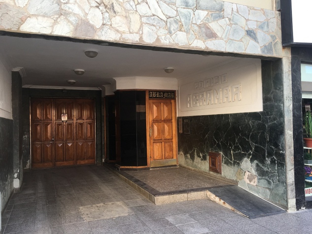 Depto. 3 ambientes - Calle 2 N°870 e/35 y 36 - V67