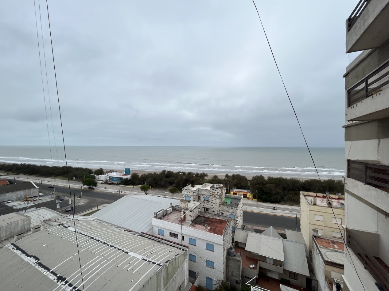 Depto. 3 ambientes - Calle 2 N°870 e/35 y 36 - V67