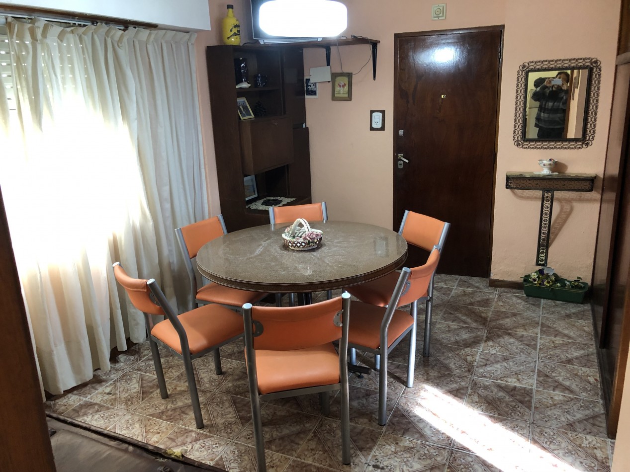 Depto. 2 ambientes - Calle 2 N°875 e/35 y 36 - V6