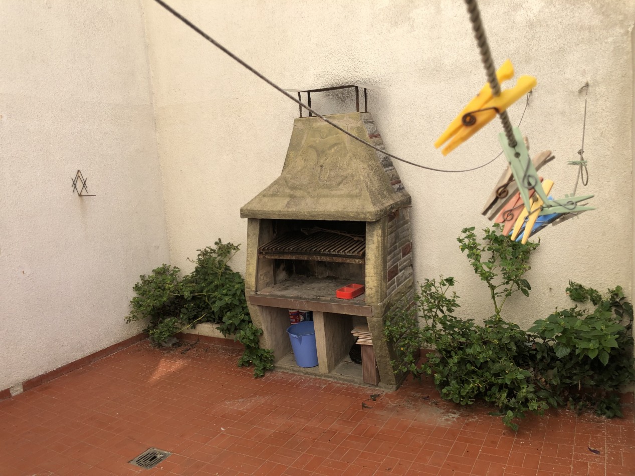 Depto. 2 ambientes - Calle 2 N°875 e/35 y 36 - V6