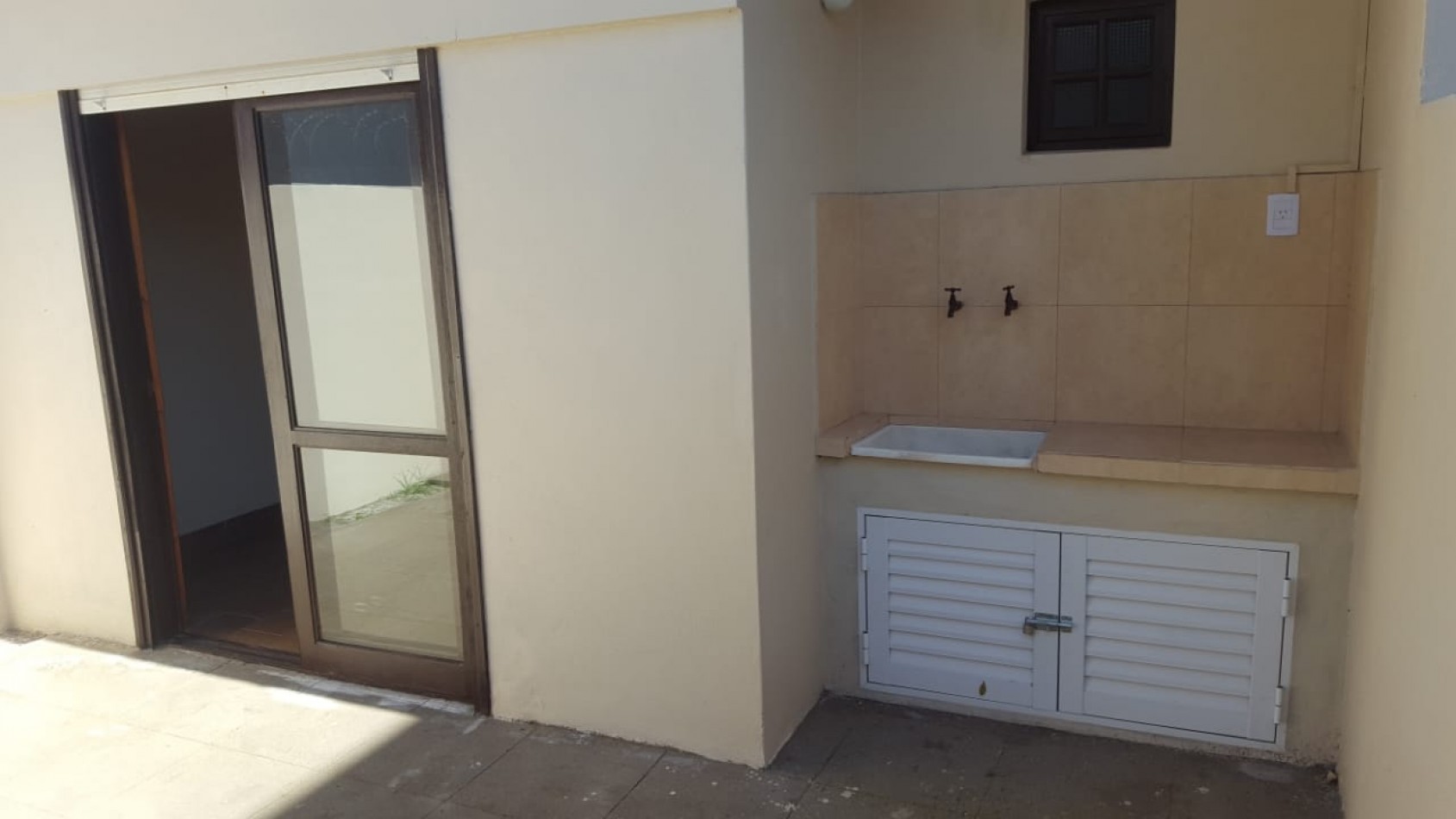  Depto. 2 ambientes - Calle 3 e/39 y 40 - V61A
