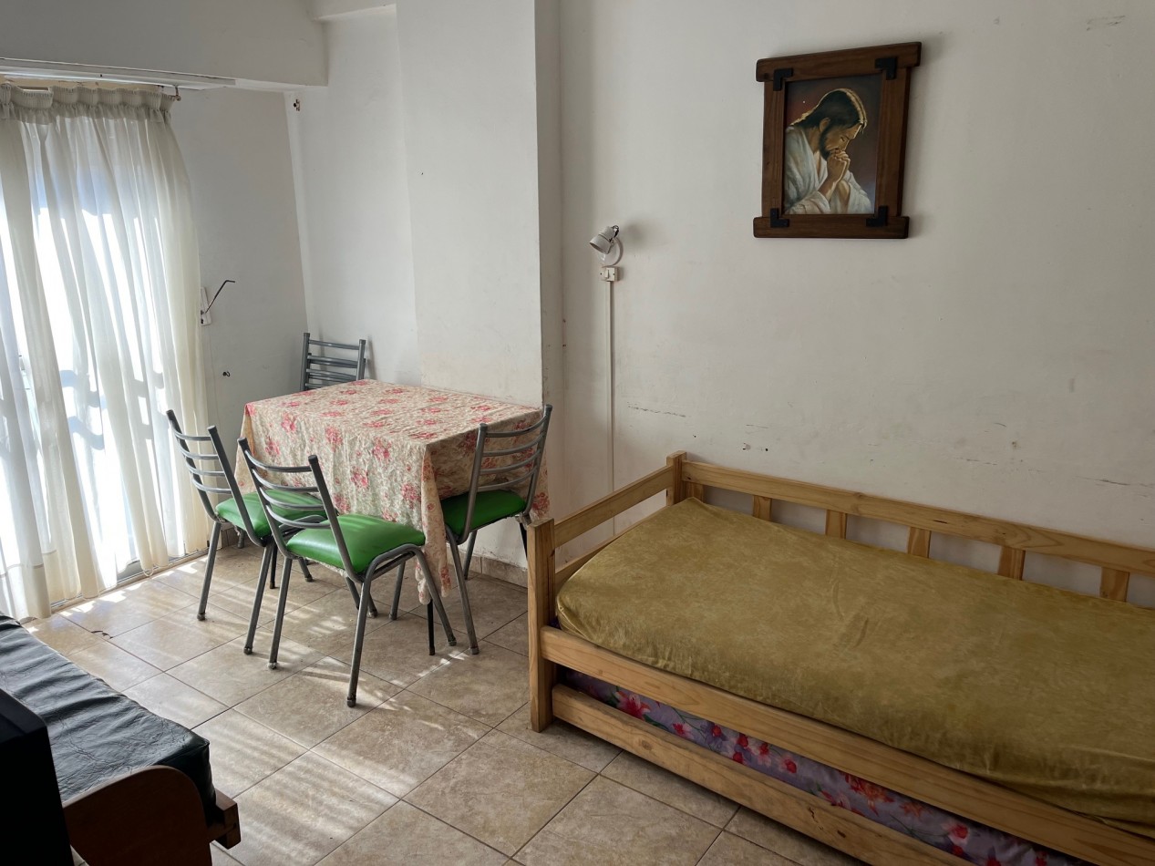 Monoambiente - Calle 2 N°702 e/ 34 - V58