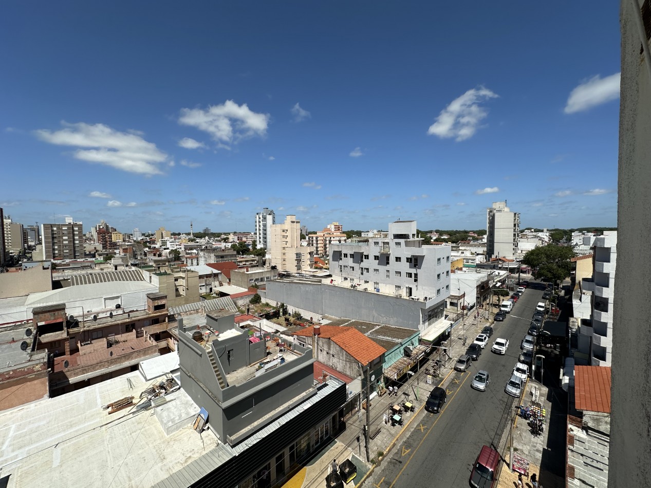 Depto. 1 ambiente - Av. Costanera N°497 esq. 32 - V45