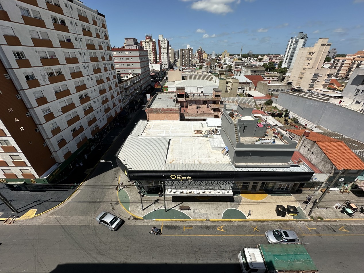 Depto. 1 ambiente - Av. Costanera N°497 esq. 32 - V45