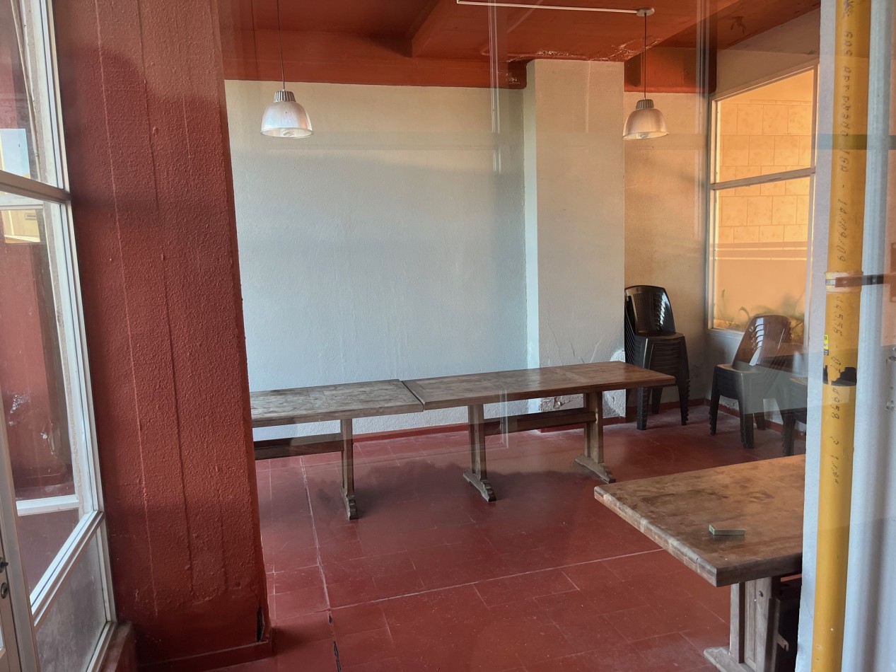 Depto. 2 ambientes - Calle 43 N°250 entre 2 y 3 - V15